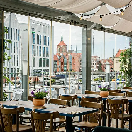 Marina Club Old Town View Hotell