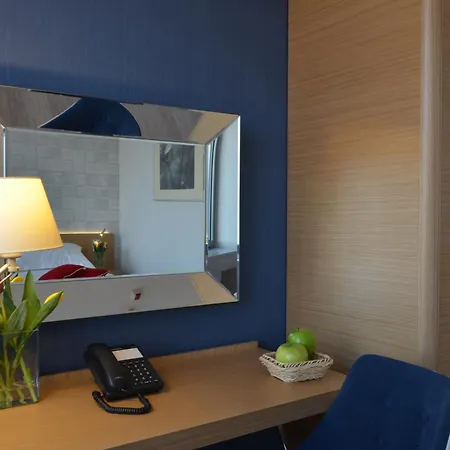 Hotell Marina Club Old Town View